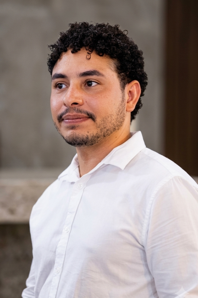 Dr. Lucas Junio da Silva